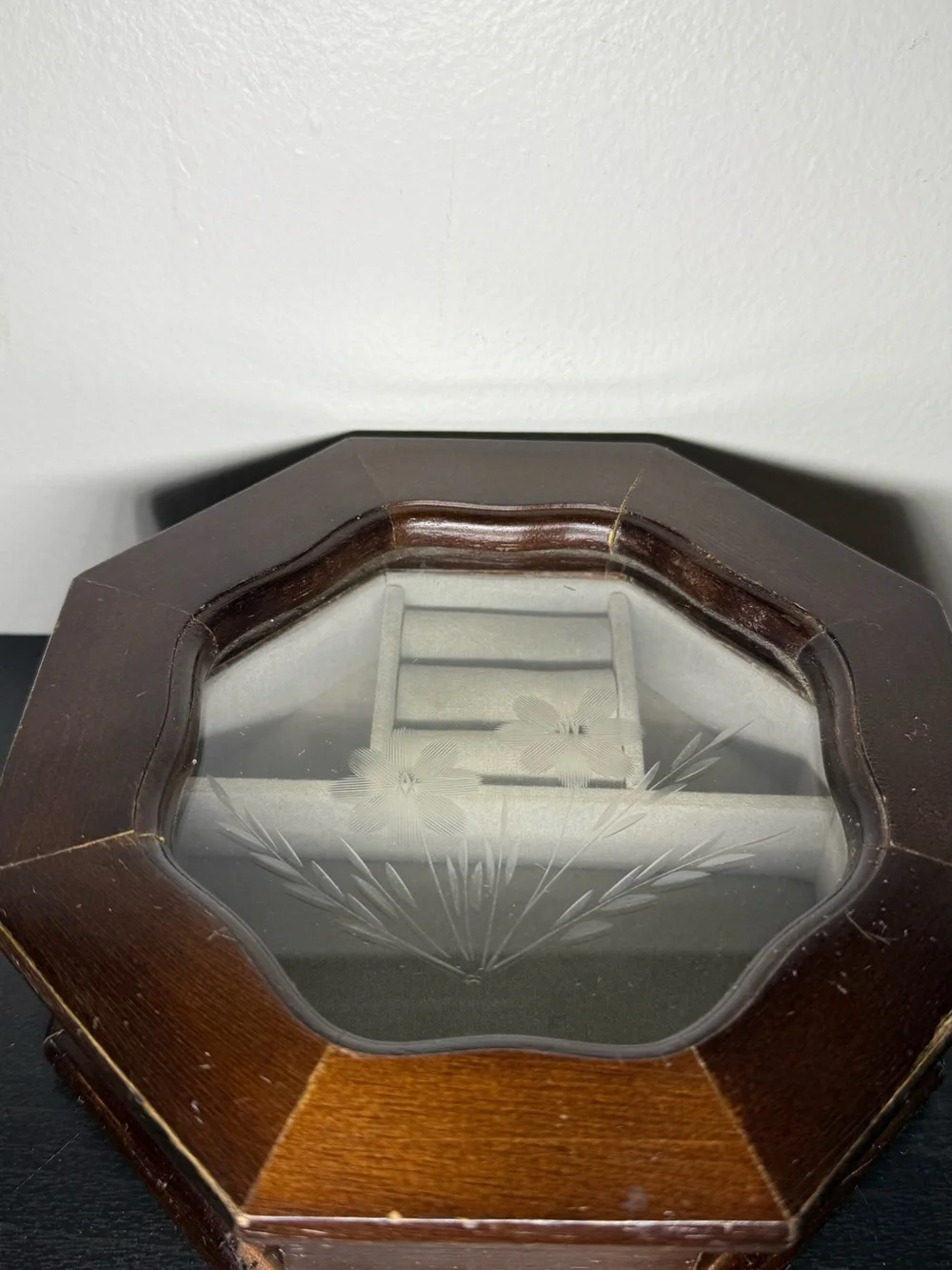 Vintage Wooden Jewelry Box Octagon Hinged Lid With Etched Flowers On Glass